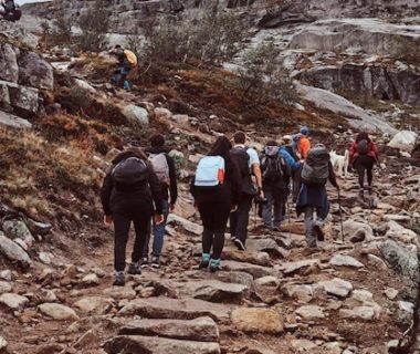 Explorer le monde : treks, balades et découvertes à ne pas manquer !